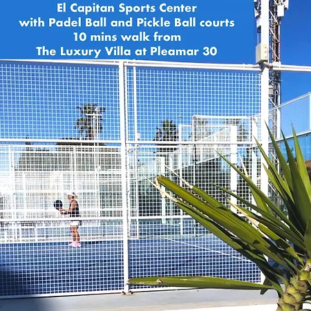 The Luxury At Pleamar 30 Rental, Punta Prima, וילה